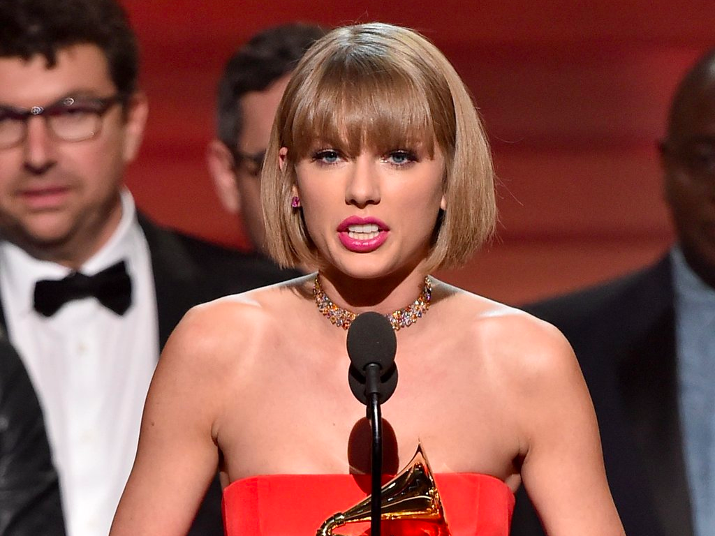 Taylor Swift xứng đáng với danh hiệu Biểu tượng toàn cầu
